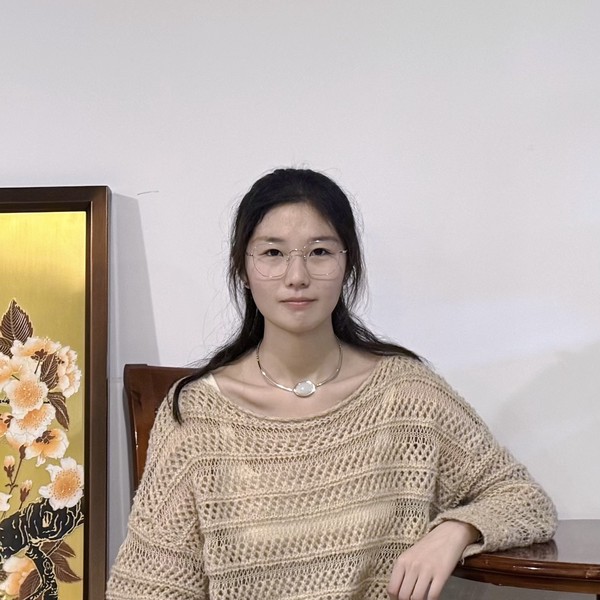 Yi Shi